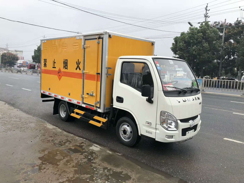 躍進3米3（藍牌）爆破器材車