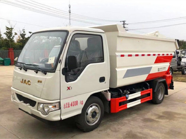 江淮康鈴國六4方後掛桶自裝卸式垃圾車