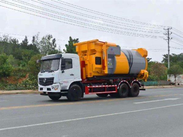 東風專底D3L國六後雙橋車廂可卸（鉤臂）式垃圾車