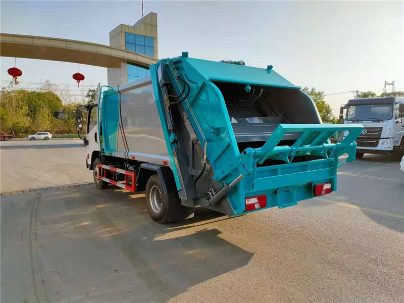 江鈴凱運6立方壓縮垃圾車
