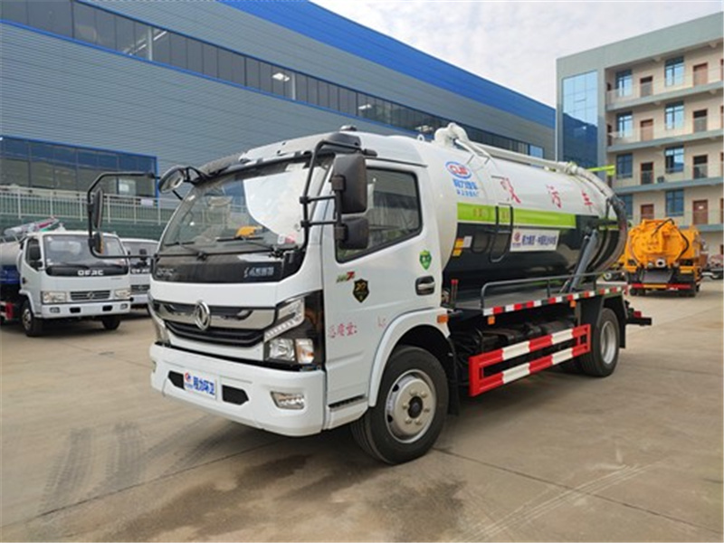 國六東風大多利卡8方吸汙車