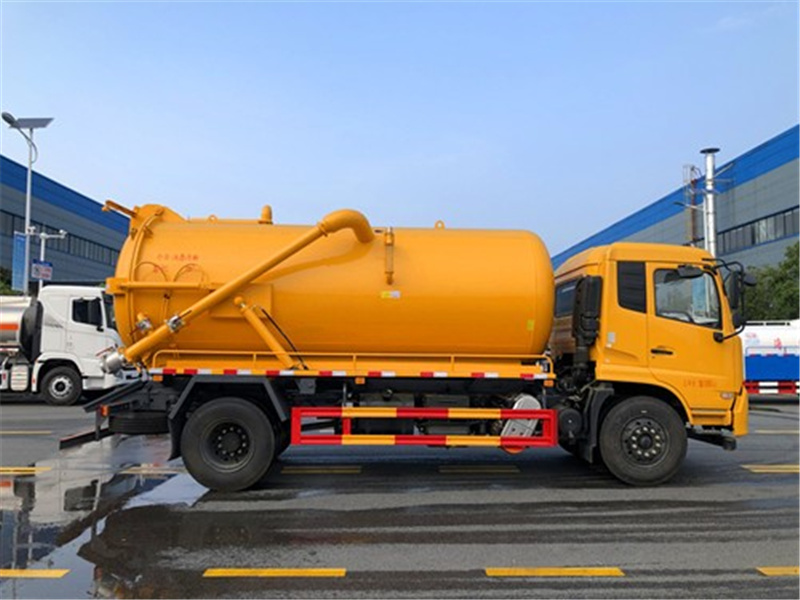 國六東風天錦11方吸汙車