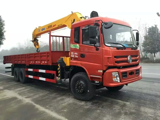 東風特商後雙橋隨車吊