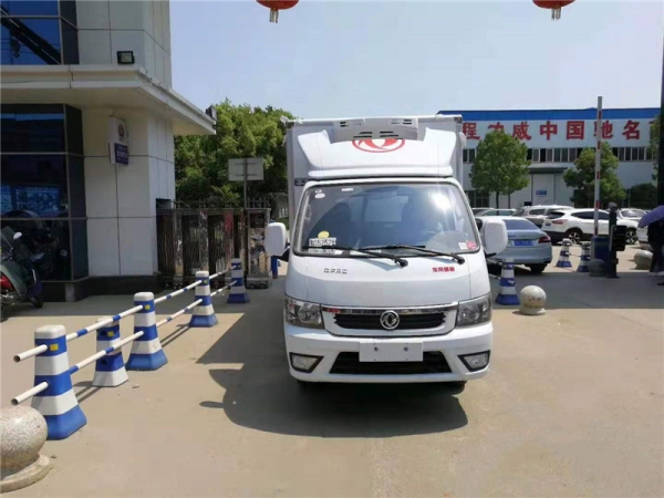 （國六3.5米）東風途逸冷藏車