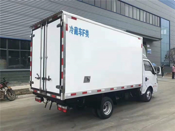 （國六3.5米）東風途逸冷藏車