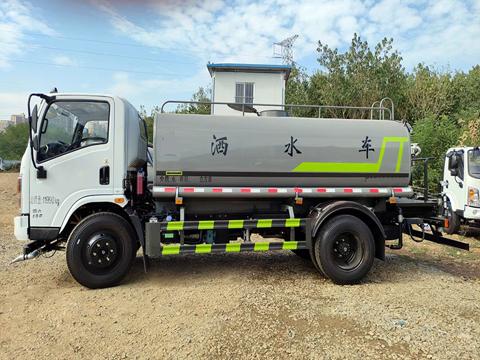 東風華神T1型9方灑水車