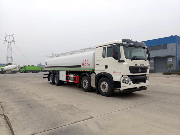 重汽豪沃27方前四後八供液車