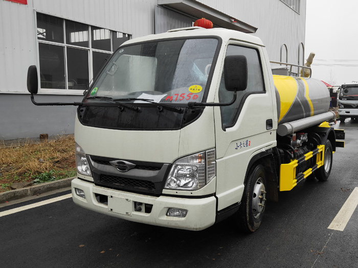 福田小卡之星藍牌2.7方灑水車