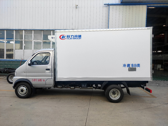 開瑞後雙輪冷藏車