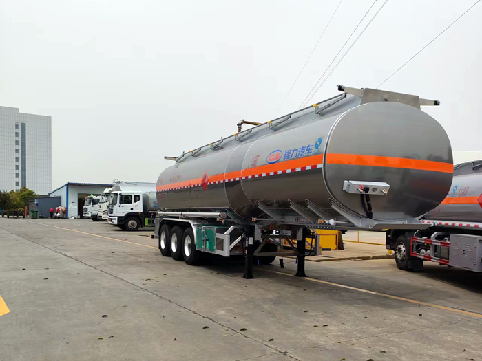 三橋半掛42.2方鋁合金油罐車