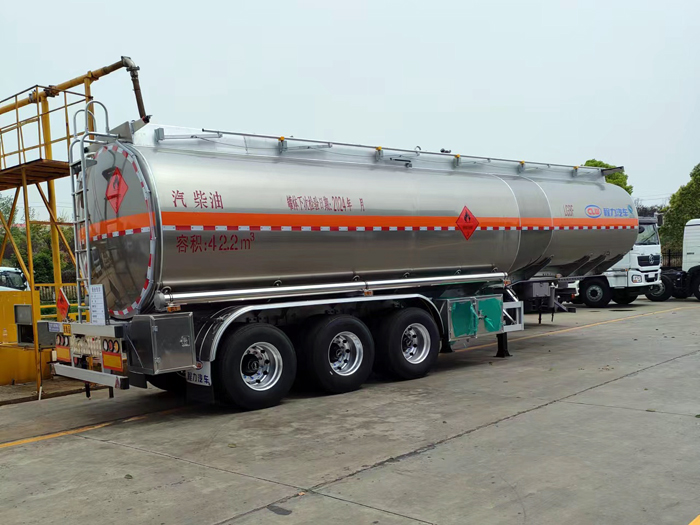 三橋半掛42.2方鋁合金油罐車