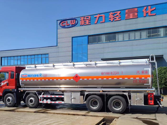 解放JK6高頂30.5方油罐車