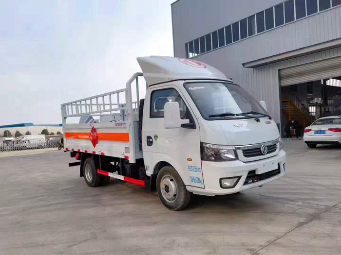 東風途逸汽油氣瓶運輸車